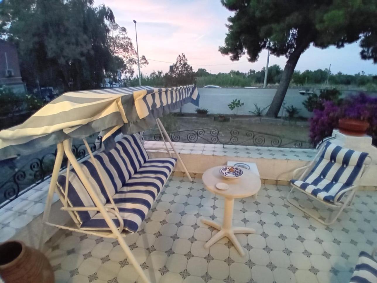 Villa Bouganville Oliveri Exteriér fotografie